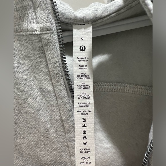 ⭐️Lululemon Scuba Full Zip Cropped Hoodie Heathered Grey Size 6⭐️ - Picture 10 of 12